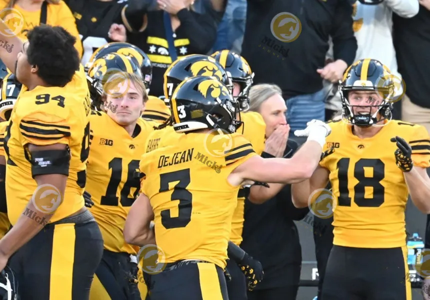 Classic Collegiate Game Day Jersey Durable Stitched Design