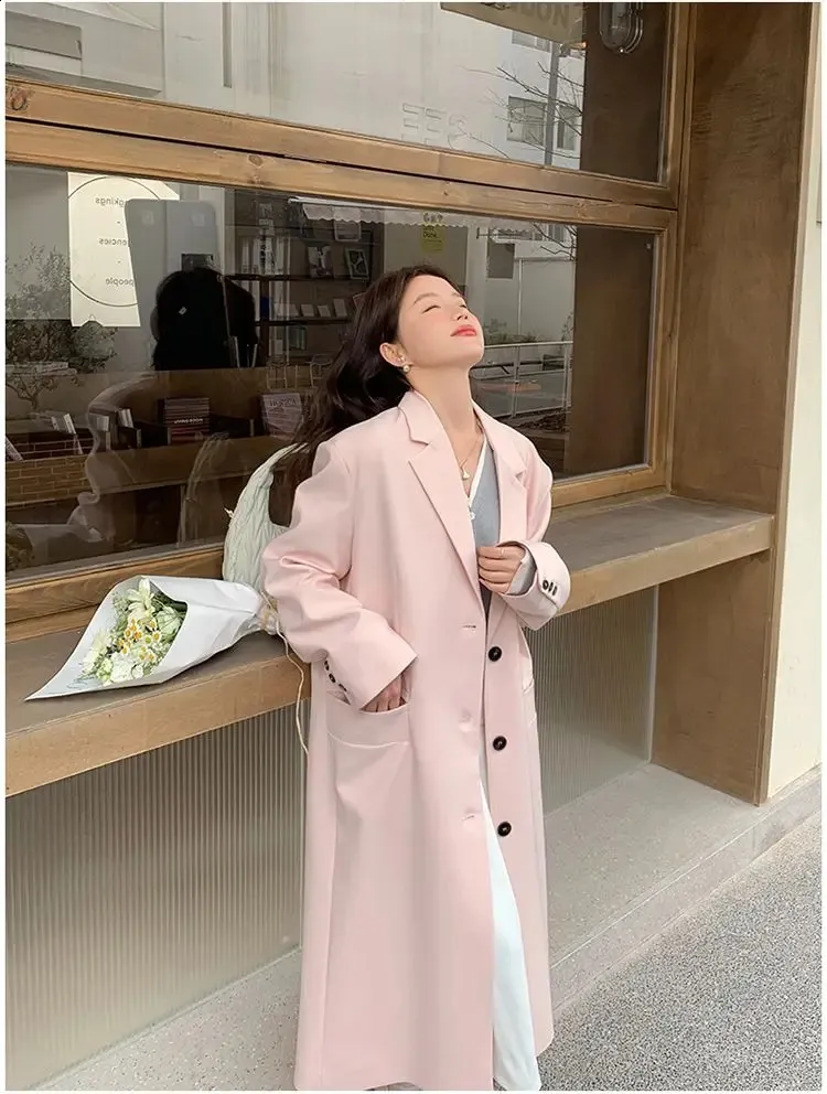 Winter Style Notched Single Breasted coat for Women - Wide-waisted Office Wear (2024)