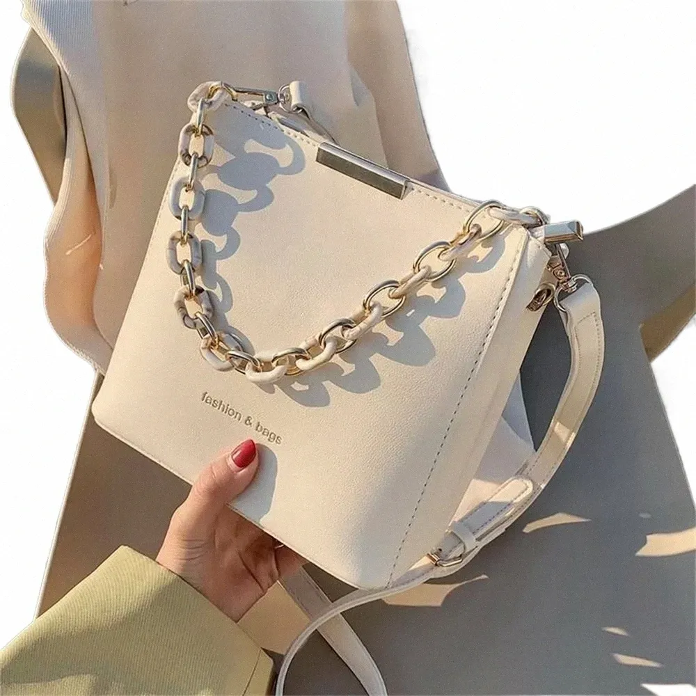 ★Wai Kei★ Marine Multi Bucket Bag White YKBD01AC04-2 DHgate.com:2024Luxury White Leather Bucket Bag: Versatile