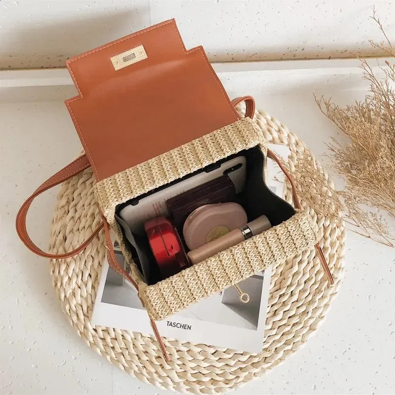 DHgate.com:Rattan Summer Bag: Chic Straw Basket Handbag for