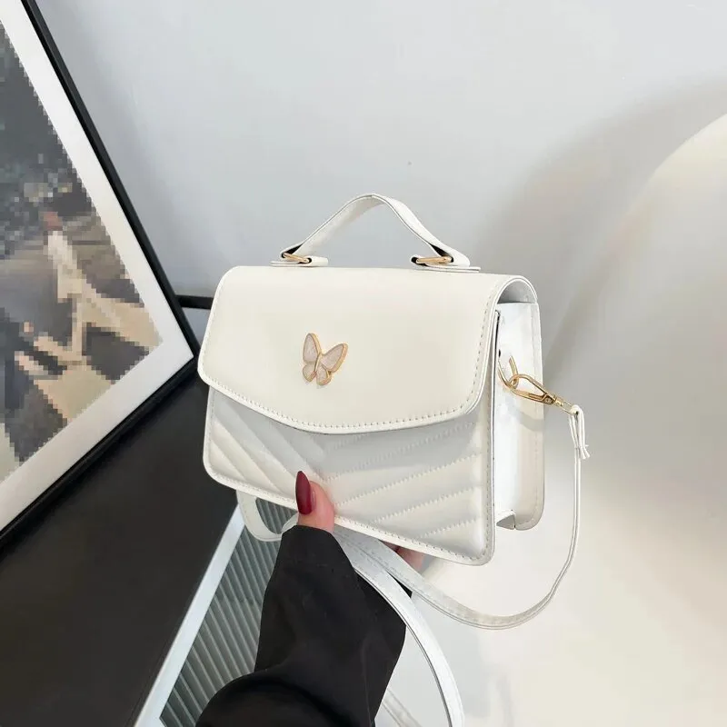 【DIAGONAL】CHUBBY SQUARE SHOULDER BAG DHgate.com:Chic & Compact Crossbody Bag - Versatile Small