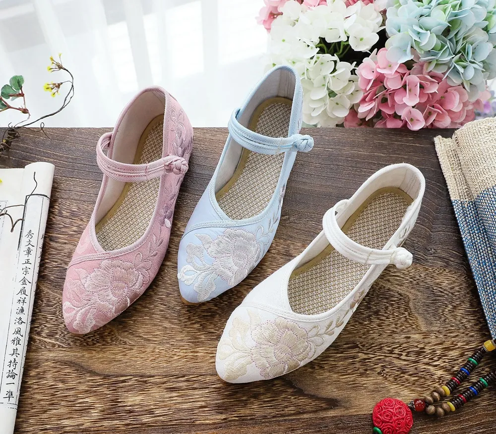 Soft Jacquard Mary Jane Flats - Embroidered Pointy Toe Comfort Shoes ...