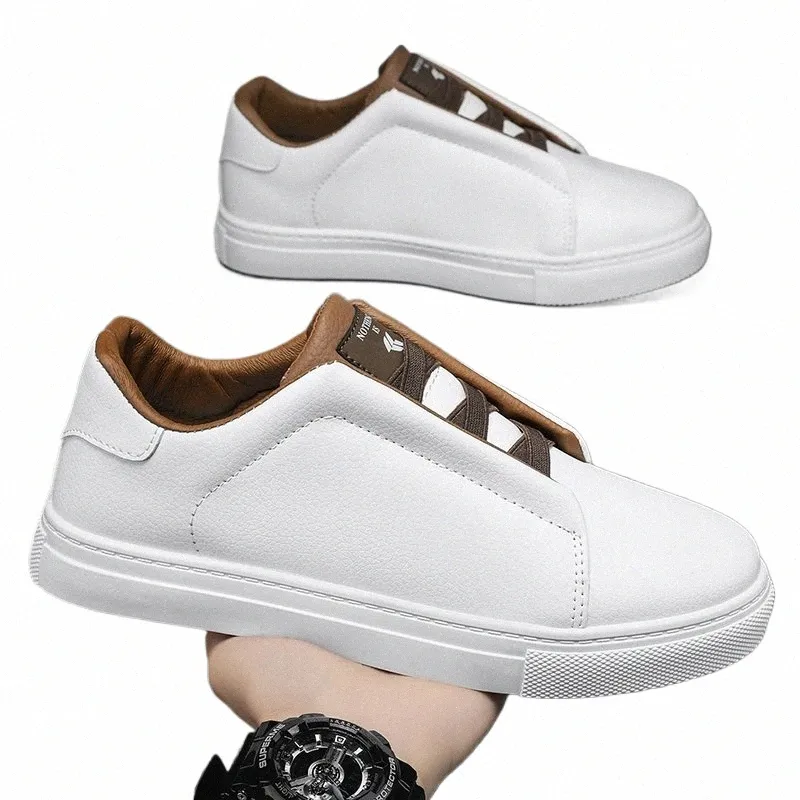 Mens Skate Shoes Classic Non-Slip Sneakers, Wear-Resistant