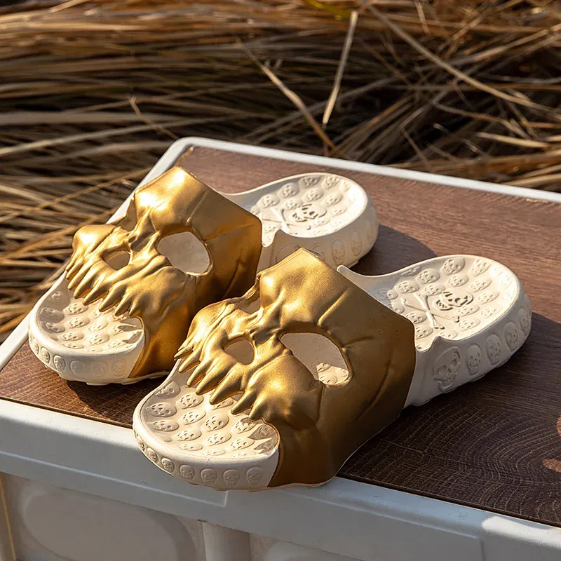 Skull Slippers Demon Cloud Summer Beach Sandal Slides  display picture 1