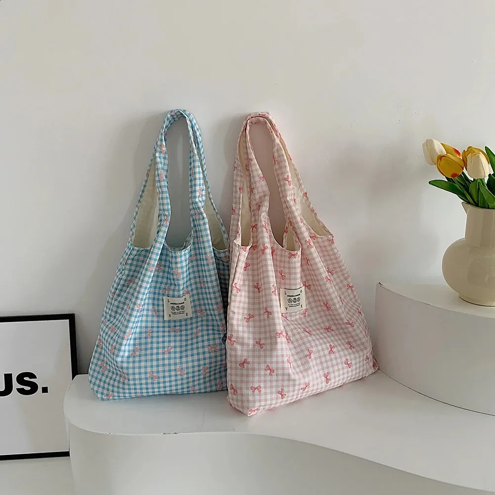 Motor Stand TANGZON 360° Rotating Engine Stand, With Casters, Non-slip Handle & 4 Adjustable Arms, Heavy-Duty Metal Engine Hoist Holder Lift For Garage Auto Repair (750LBS, T-Shaped Base Engine Run Stand