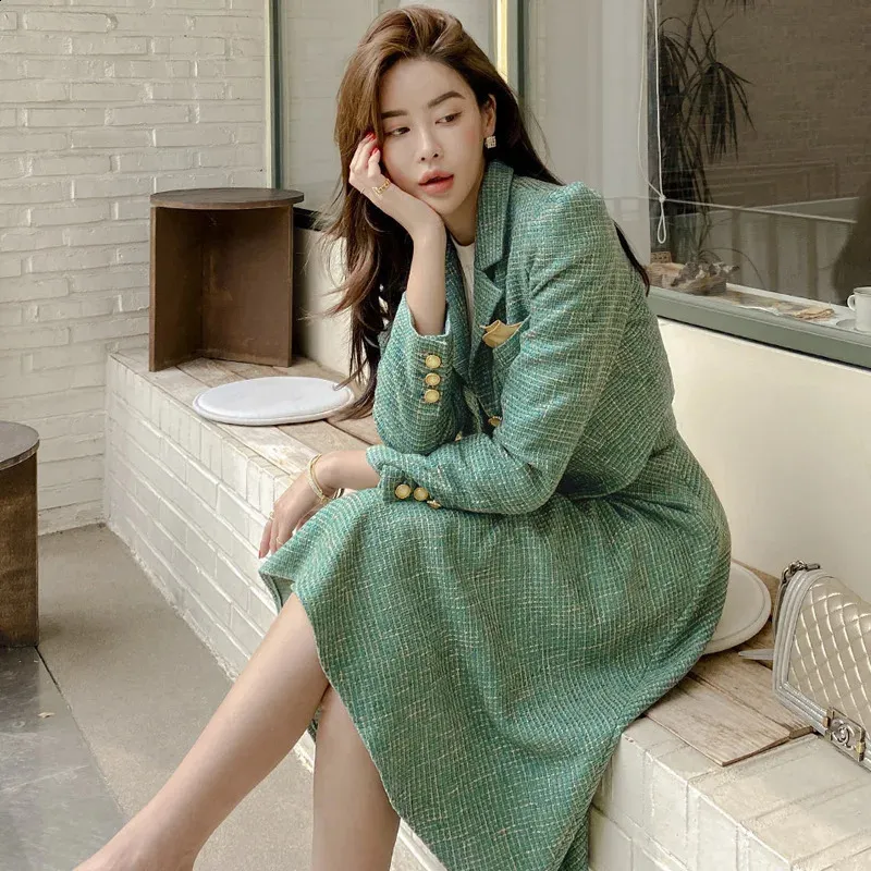 Elegant Tweed Skirt Suit Set: Short Blazer Jacket & High