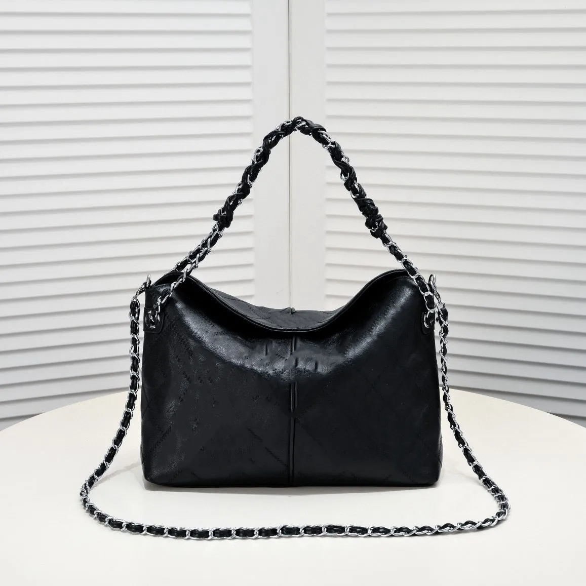 Chanel Tote thumbnail