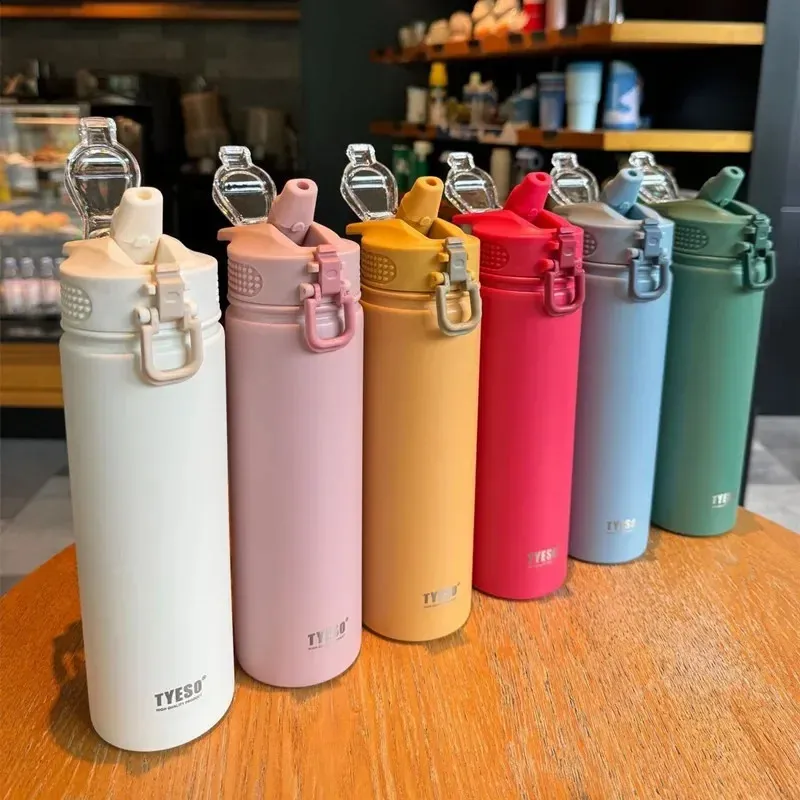 Stainless Steel Thermos Flask - 750ml Portable Insulated Water Bottle for  Sports, Frosted Anti-Slip Design, Durable and Lightweight