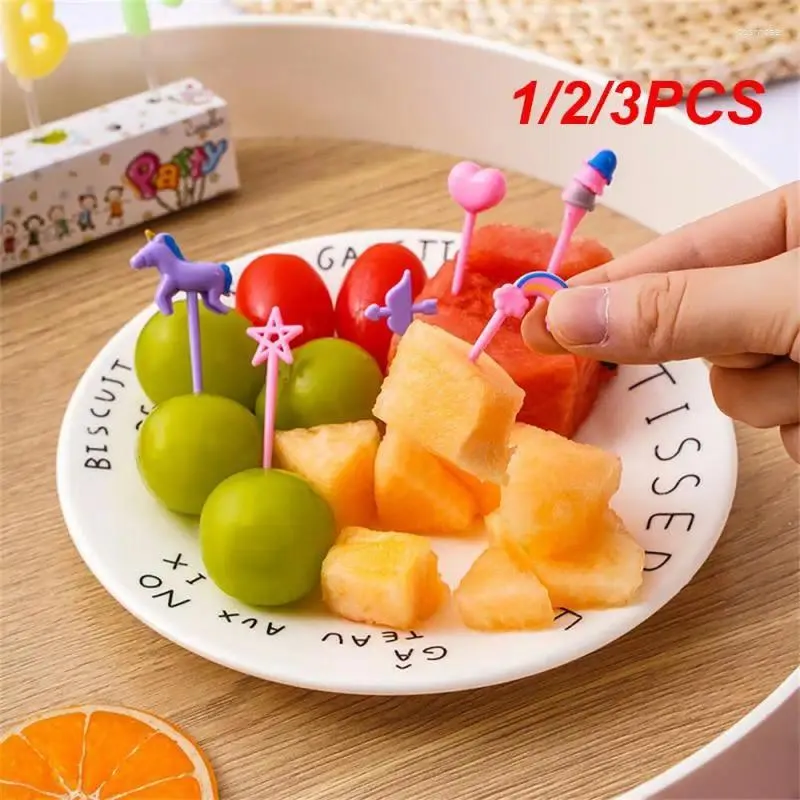 Fourchettes 1/2/3PCS Mini Fruit Fork Set Kid Mignon Bento Boîte Décor Dessert Dessin Animé Cure-dents Gâteau Fournitures De Fête