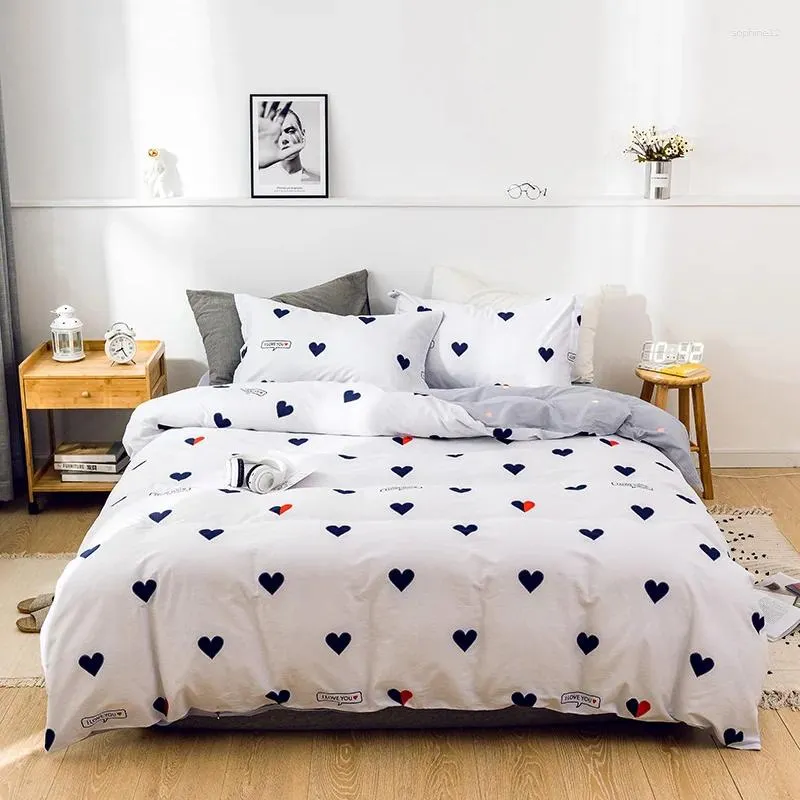 Conjuntos de cama 2024 de quatro peças simples algodão duplo casa cama folha colcha espessamento lixamento dormitório branco amor
