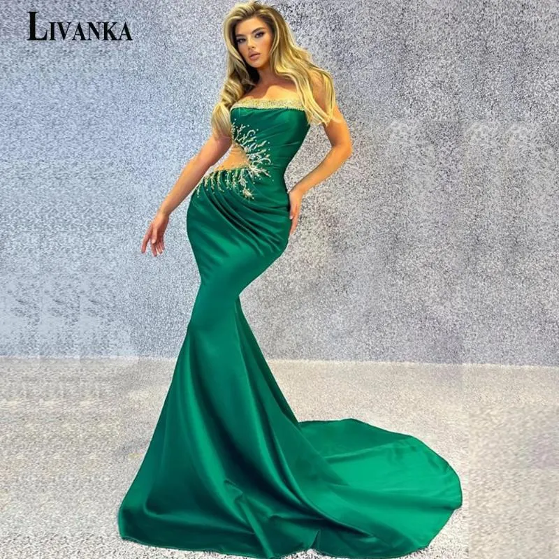 Runway Kleider LIVANKA Elegante Meerjungfrau Prom Für Frau 2024 Trägerlosen Strass Falten Abendkleider Vestido De Fiesta Auf Bestellung