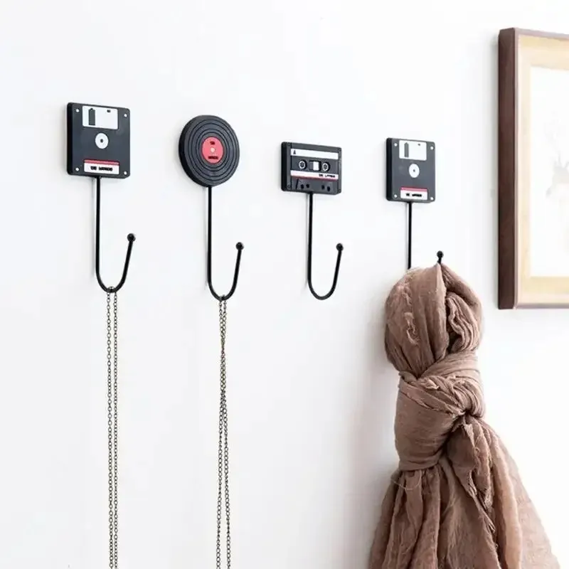 Minimalist Home Decoration Retro Tape Disk Hanger Decorative Wall Hooks Clerk On The Wall Coat Key Holder Rack HousekeeperDisk hanger key rack for home decoration