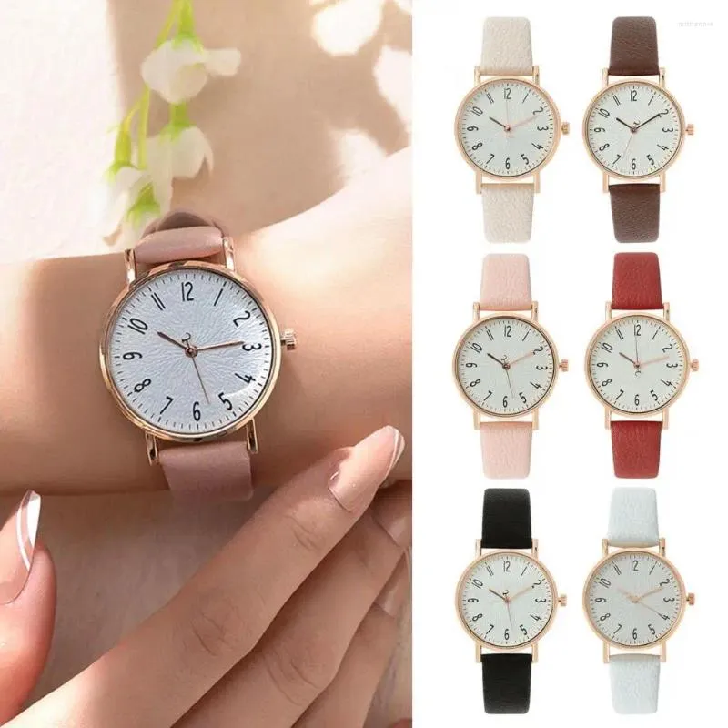 Montres-bracelets Les femmes regardent la montre-bracelet colorée de quartz de sucrerie pour femme avec le bracelet réglable chronométrage de haute précision pour l'usure quotidienne datant
