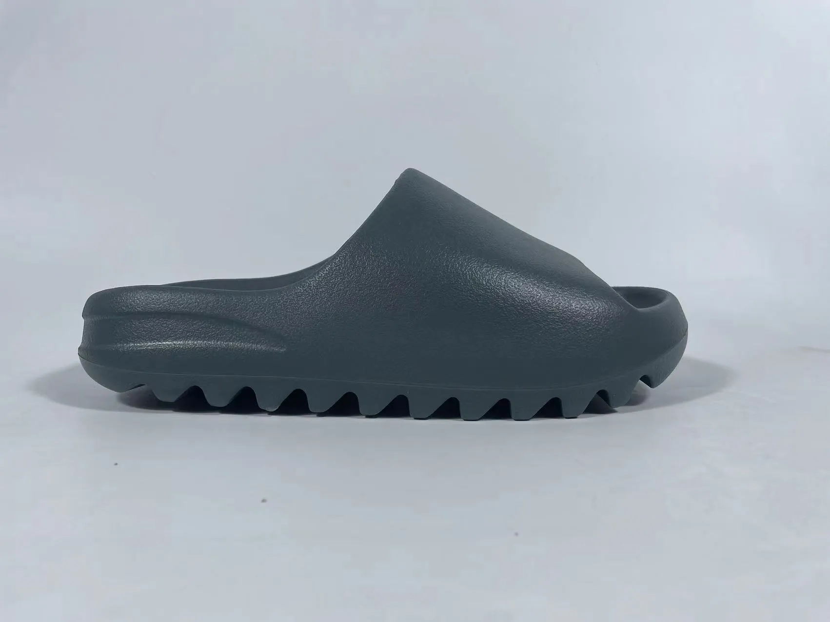 Designer Slides Mens And Black Slide Sandals With Box Bone White Resin Sliders For Beach And Fashion Big Size US15 From Sneakermall2023 35.18 DHgate.Com