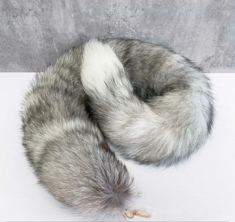 70 cm/27.5 "- Vera Pelliccia di Volpe Coda Portachiavi Giocattoli Cosplay Borsa Portachiavi Fascino Del Sacchetto Furry Ciondolo Giocattoli Cosplay Nappe