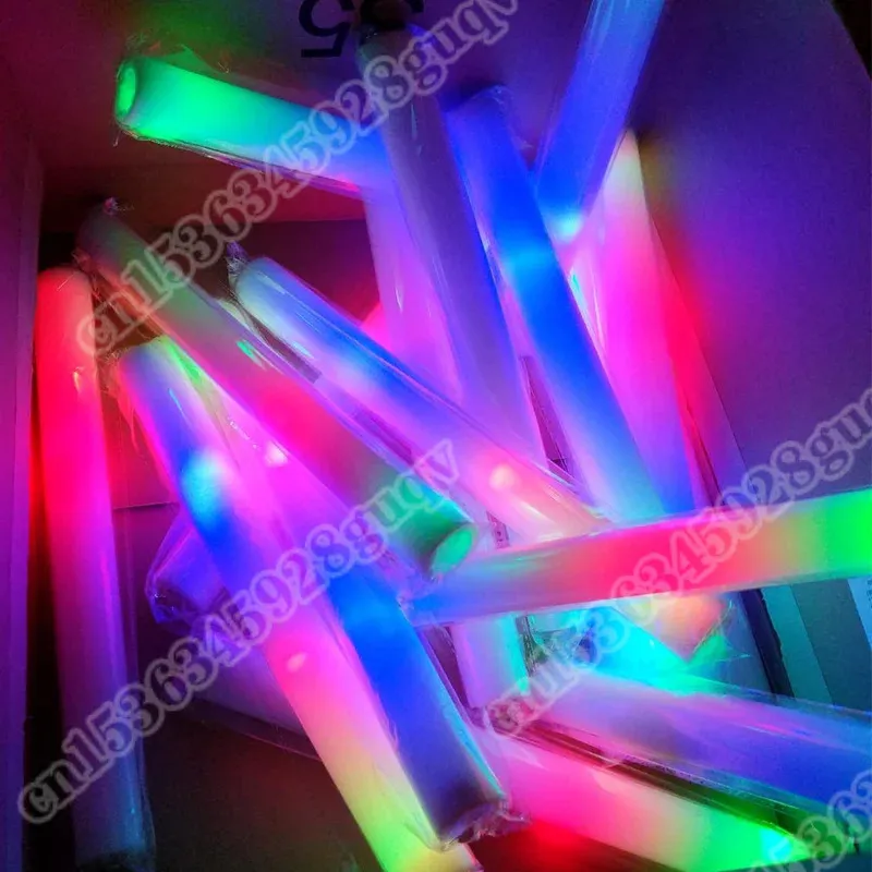 50pcs bâtons de mousse lumineux RGB LED bâtons lumineux éclairer tube de joie coloré clignotant baguettes lumineuses piscine fournitures de fête de mariage 240326