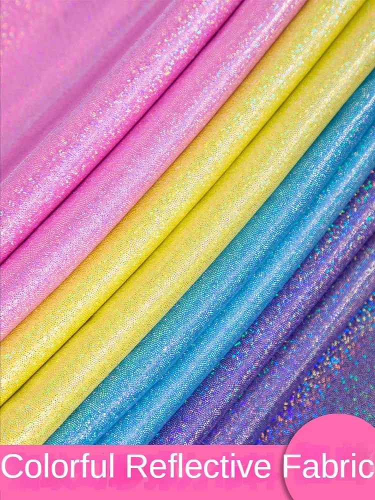 Tecido reflexivo a laser pelo metro para roupas vestidos diy costura bronzeamento glitter colorido decorativo palco pano rosa brilhante 240326