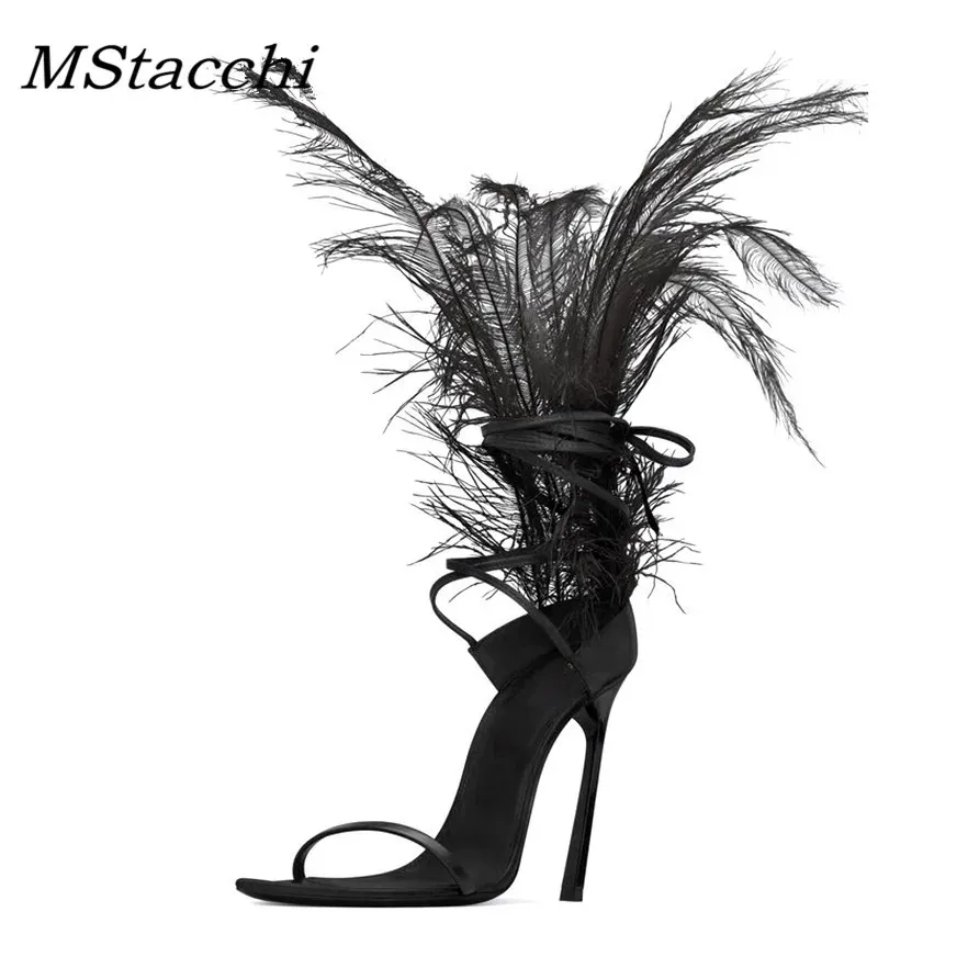 Sandálias Feather Gladiator Sandals Sapatos de pele de pele Crosstied Sandals Highteed Sandals Decor de cabelo fino sapatos de salto alto 2023