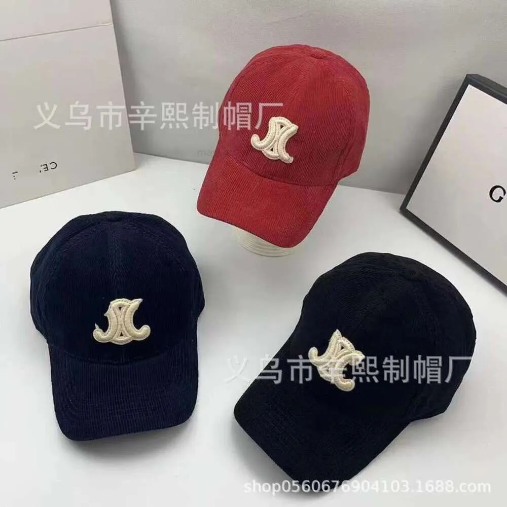 Дизайнеры Celnieslogo мужские шляпы женская шляпаБейсболки Snapbacks Дизайнерские спортивные шапки для женщин Встроенные кепки Модные мужские шапки с буквами C Casquette Beanie Hats ce h 4PAD