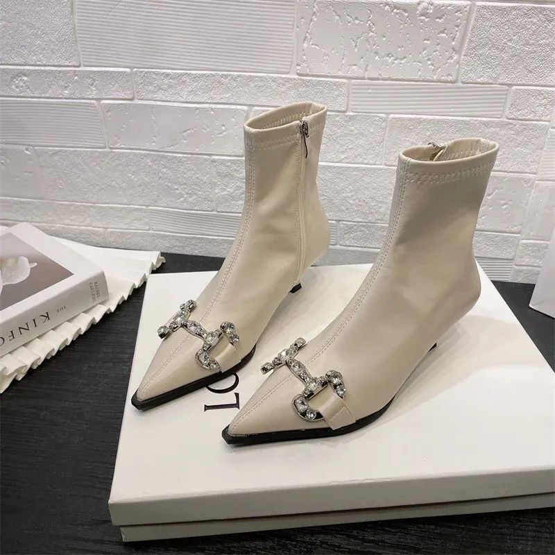 Boots 2023 Luxury Crystals Kitten Heel Sock Boots Women Diamonds Pointed Toe Shoes Side Zipper Low Heel Short Ankle Boots