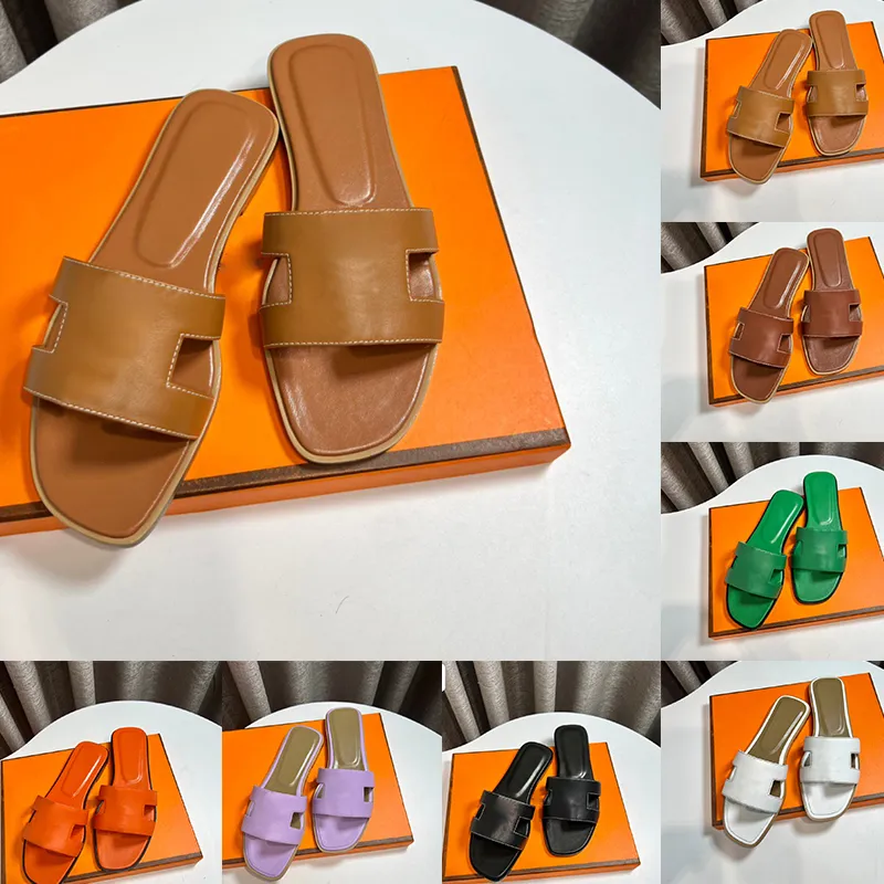 Kvinnors sandaler tofflor designer klassiska platt tofflor röd gul läder damer sommar strand fest bröllop skor 35-42 läder mode glider 2024 gratis frakt