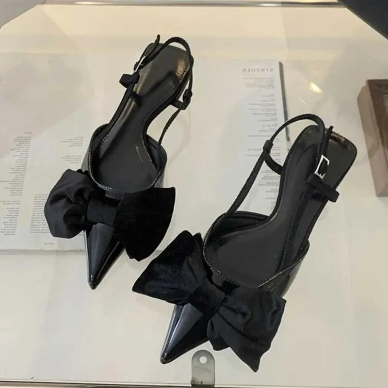 Dress Shoes Fashion Design Big Butterfly Knot Women Flat les Sandals High Quality Cozy Patent Leather Toe Back Strap Shoes H240401ZSQM
