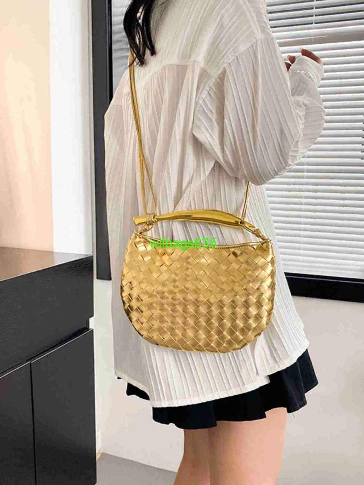 Bottegveneta Tote Bags Sardine Designer Bags 2024 New Sardine Bag Popular Woven Handheld Womens Bag Small Design Chain One Shourdled Crossbod hase logo hbod6e