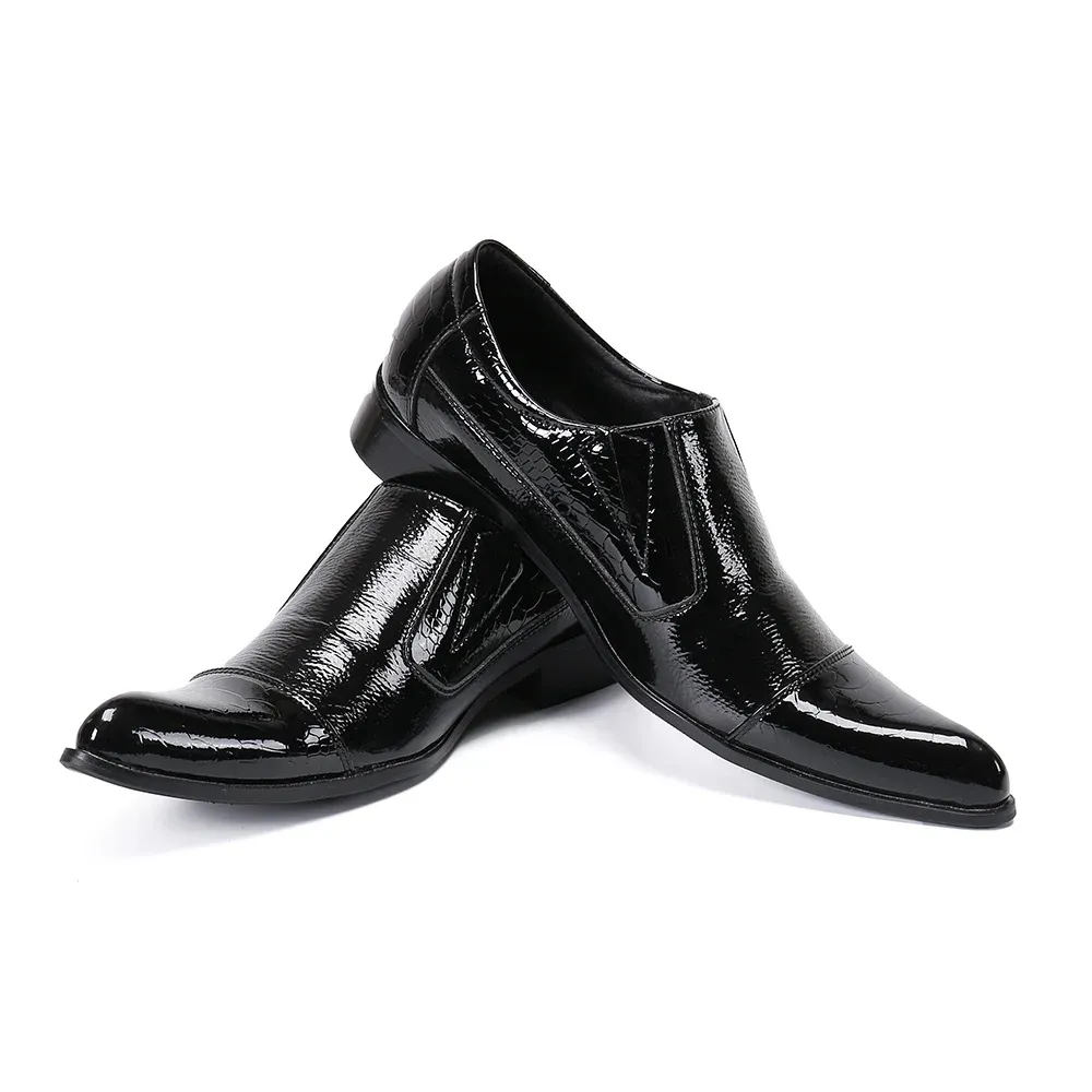 男性のためのクラシックラウンドトードレスオックスフォードシューズウェディングフォーマルブラックビッグサイズマンシューズビジネスデザイナー本革の男性靴