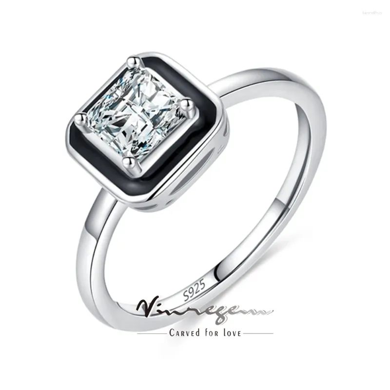 Bagues de cluster Vinregem 4,8 mm Asscher Cut Lab créé Sapphire Gemstone Ring pour les femmes 925 Sterling Silver Party Fine Bijoux