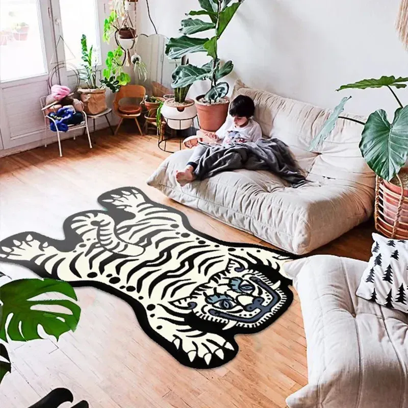 Carpet Living Room Cute Cartoon Tiger Decor Carpets Children Bedroom Bedside Large Area Rug Home Decoration Cloakroom Foot Mat 240401