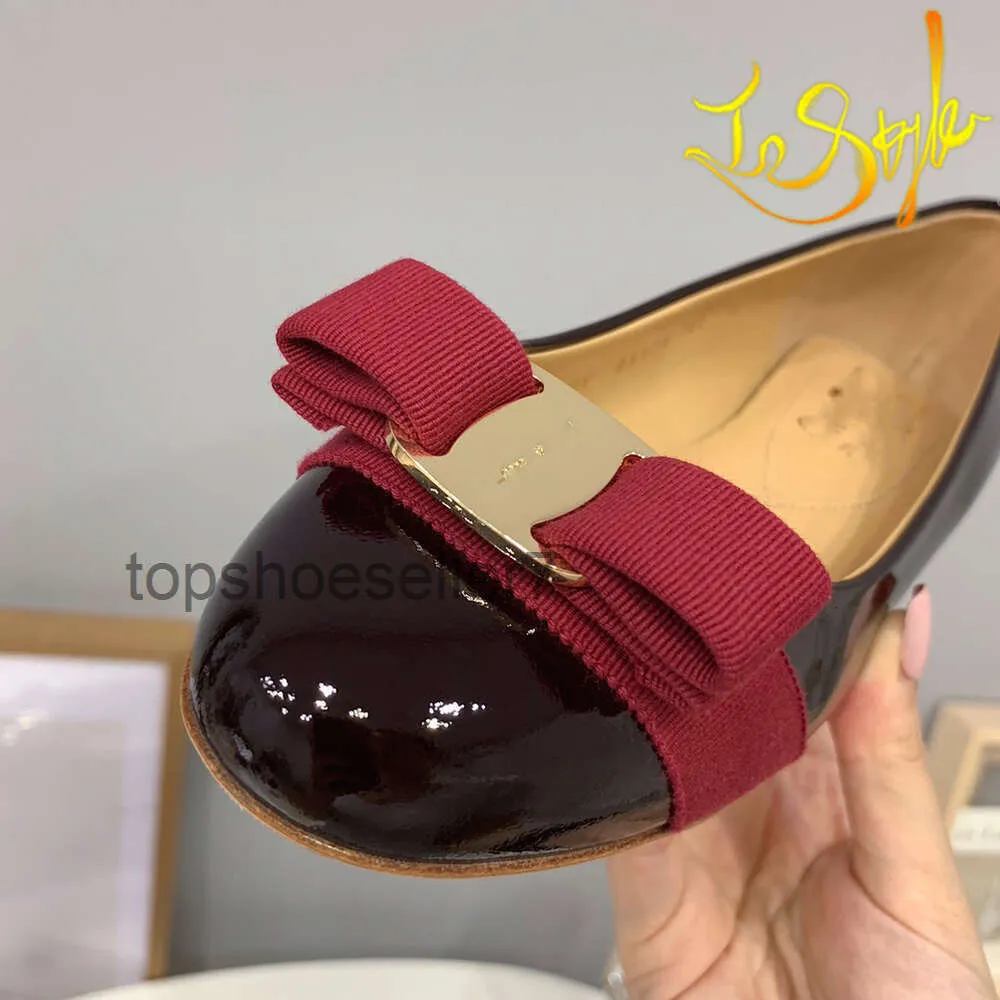 Chaussures de créateurs Varina Ballerines Vara Bow Mocassins Ferragamu Robe Chaussures Bourgogne Femmes Casual Costume Confortable Marque Slip On Chaussures Taille EUR 34-40