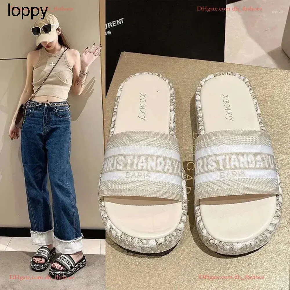 New 24ss Slippers Womens Summer Fashion brand Letters Outer Wear Thick Bottom Heightened Large Size Sandals Women slippers