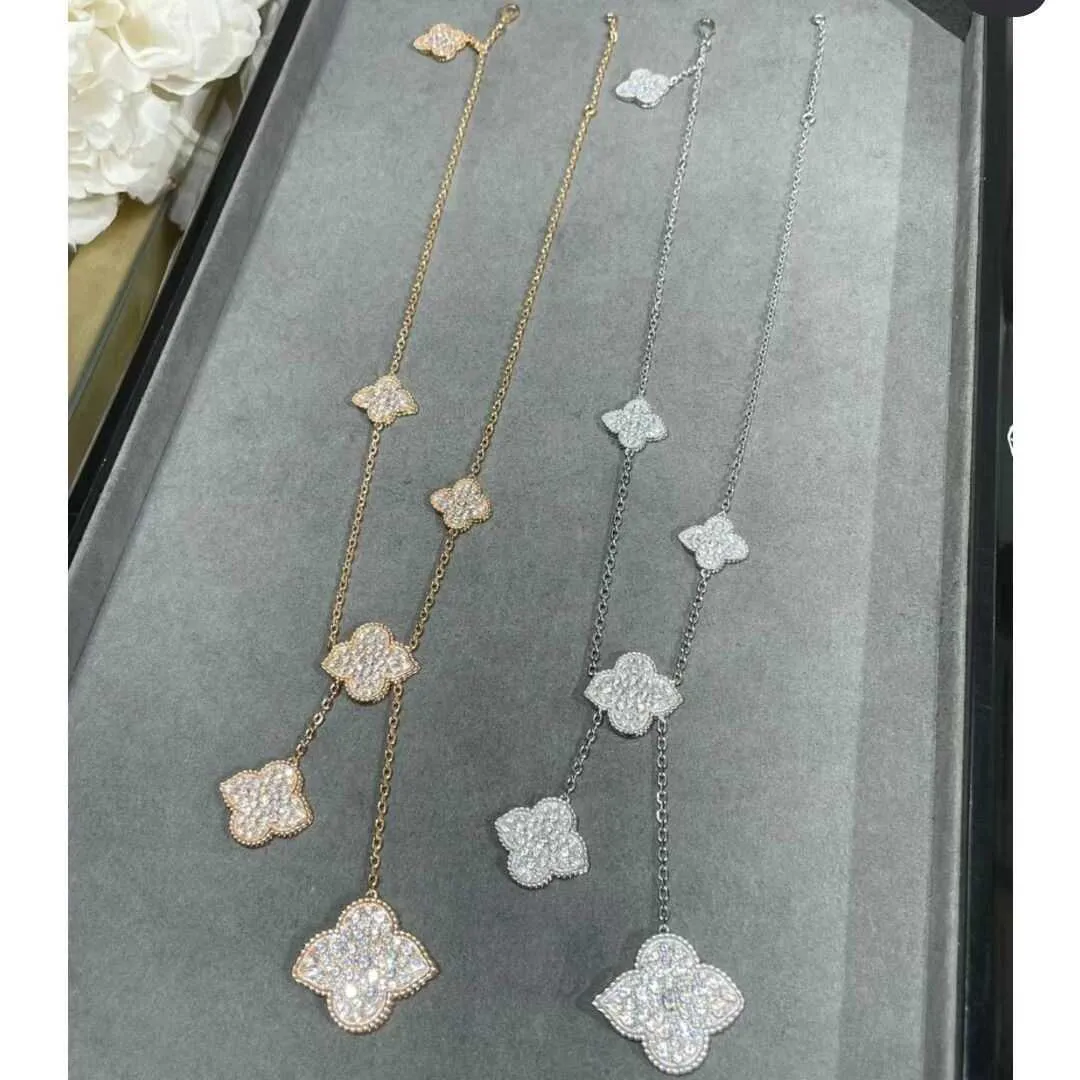 Version élevée Van Van Four Leaf Clover Six Flower Full Diamond Collier pour femmes Tempérament capable de Tassel Pendante