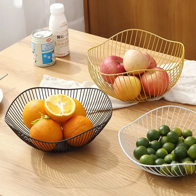 Cesto di frutta in metallo Morden Wire Snack Pane Ciotole verdure Ciotole da cucina Uova Porta dessert Nordic Organizer Cake Stand