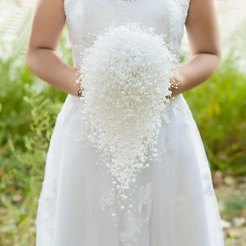 Dekorativa blommor handgjorda brudbukett bröllop hand skönhet pärla brud blommor parti tillbehör bruden