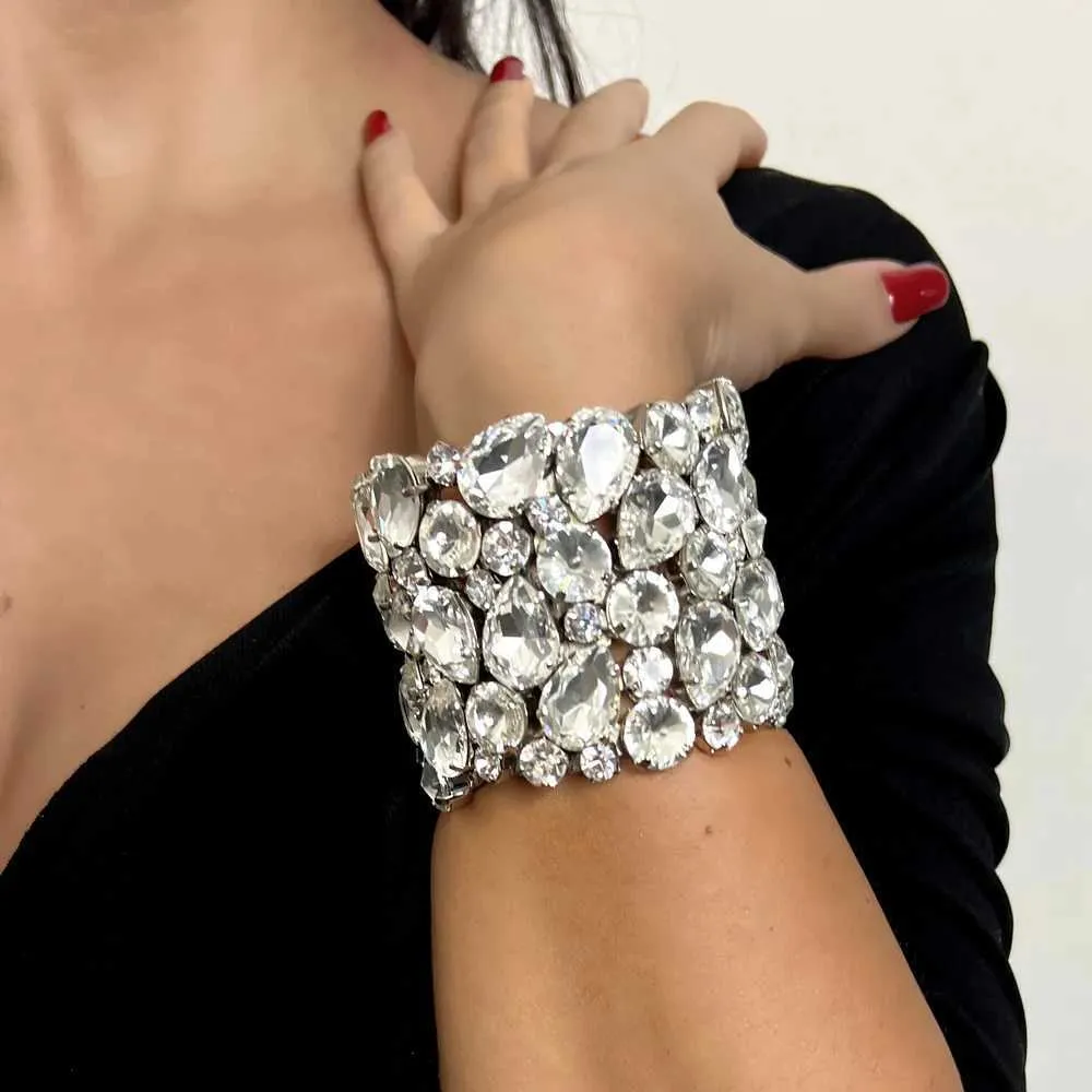 Keten Stonefans Kristal Overdreven Armband Waterdruppel Ontwerp Damesmodeshow Strass Armband Bruiloft Sieraden Q240401
