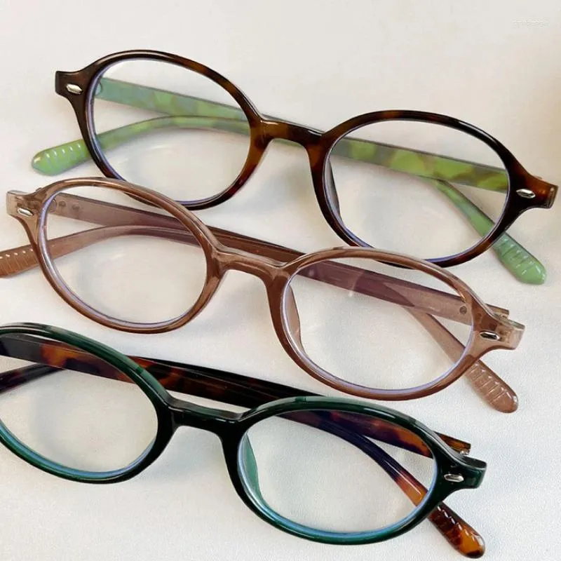 Occhiali da sole Y2K Retro Occhiali ovali verdi con montatura piccola per occhiali da vista anti luce blu da donna 2024 Occhiali da vista stile moda