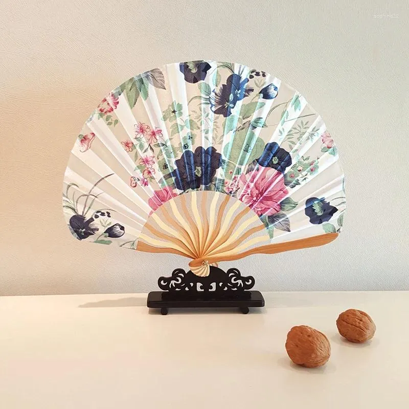 Decorative Figurines Chinese Fan Wedding Hand Silk Cloth Durable Convenient Opening And Closing Folding Creative Shell Small