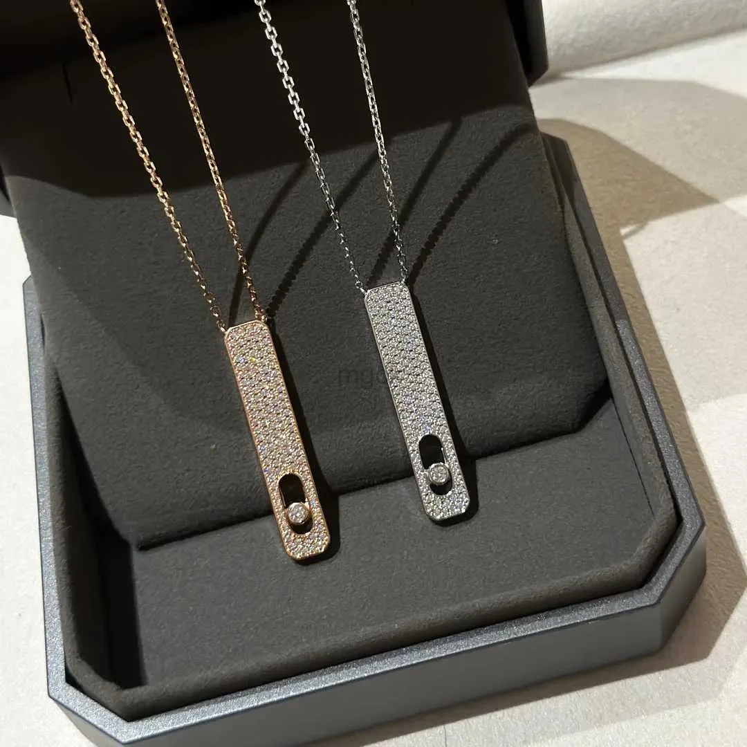 Ожерелья с подвесками Последняя версия женского ожерелья серии Move s925 украшена скользящим кулоном с одним бриллиантом 240330