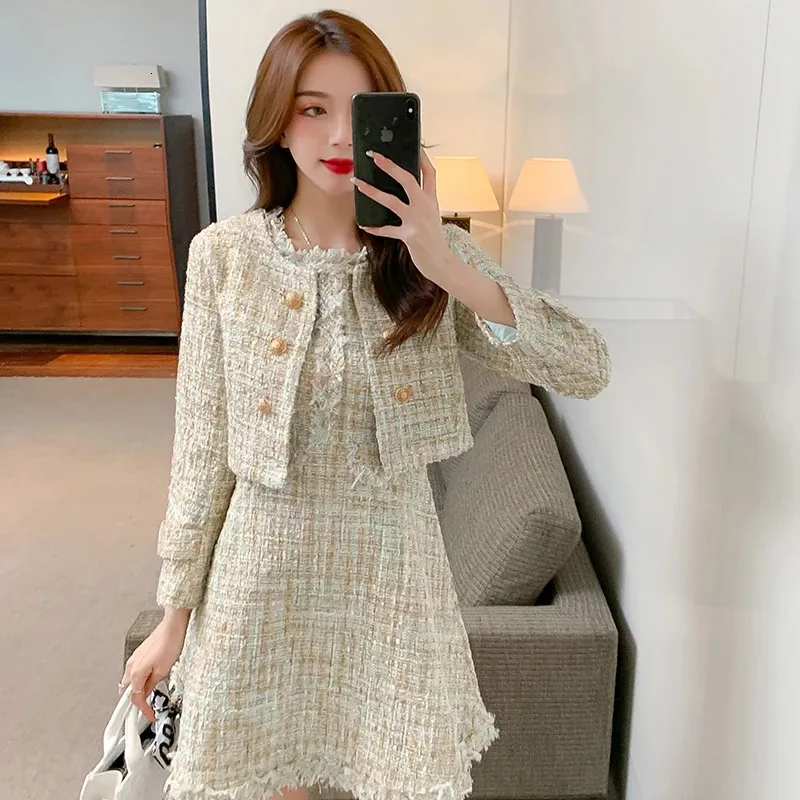 Runway Womens Clothes Small Fragrance Tassel Tweed Jacket Coat High Quality Mini Chic Slim Dress Two Pieces Set Suit 240325