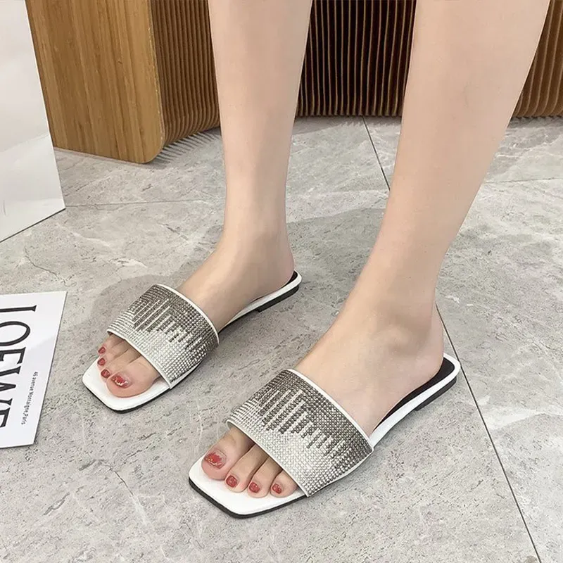 Mulheres verão chinelos planos elegantes senhoras dedo do pé quadrado slides fora sapatos femininos cristal bling sandálias moda mulher sapatos 2021 th5u5bgkk