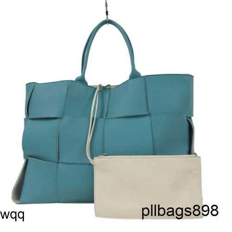 BottegVenetas 7A Arco Tote Handbag 12 grid Leather Large Back Light Blue #Ok2004I458