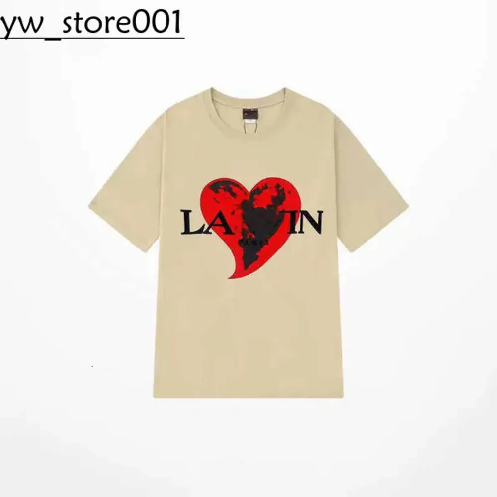 Lanvis T Shirt da uomo Ss24 Designer Lanvis Curb T Shirt da donna di lusso Beige Speckle Alphabet Print Trendy Casual Loose Mezza manica Bianco Lanvis Abbigliamento 5365