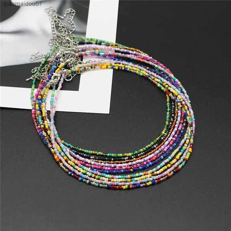 Pendant Necklaces A new Korean sweet colored necklace with Bohemian seed beaded edges suitable for women girls and fashionable jewelryL2404