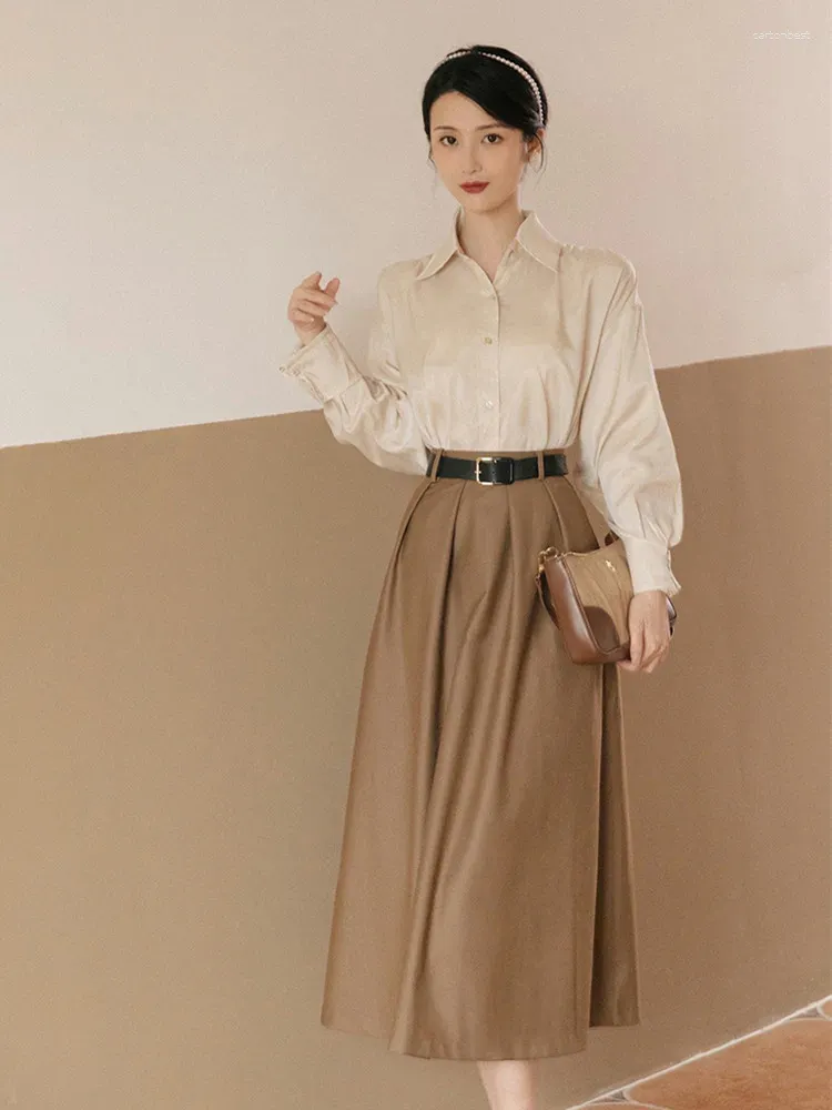 Full skirt retro fashion hotsell