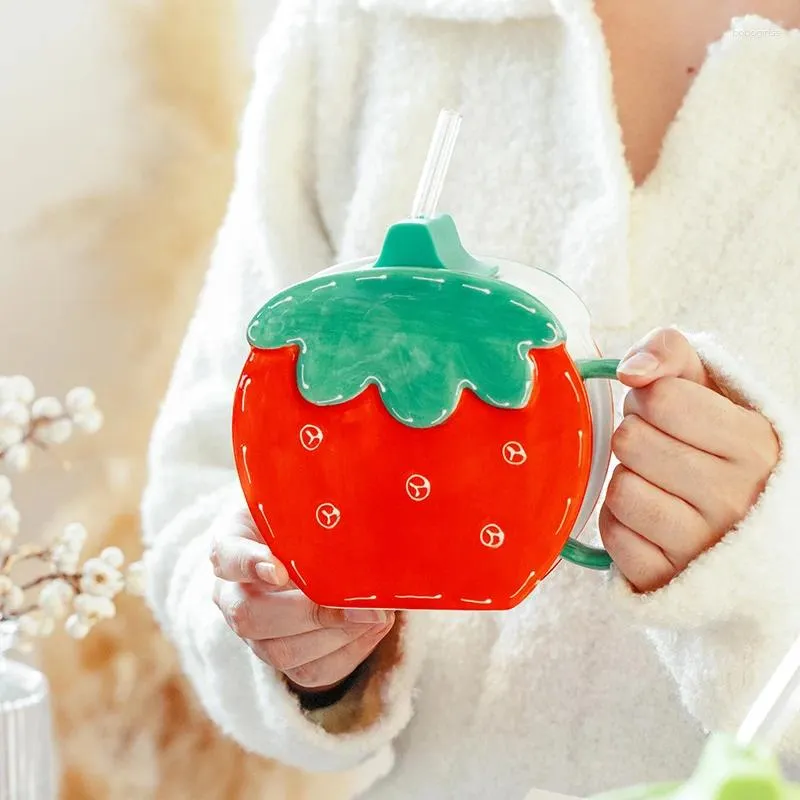 Mugs Creative Strawberry Ceramic Mug With Straw For Office Coffee Cup Cute Girls Children Home Breakfast Milk Tea Couple Water