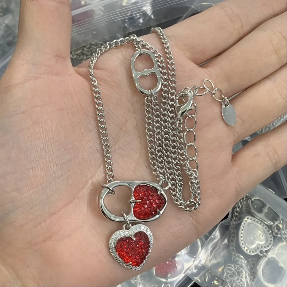 designer di lusso di alta qualità nuova collana pendente perla in acciaio inossidabile placcato 18 carati ragazza San Valentino gioielli di fidanzamento accessori regalo all'ingrosso