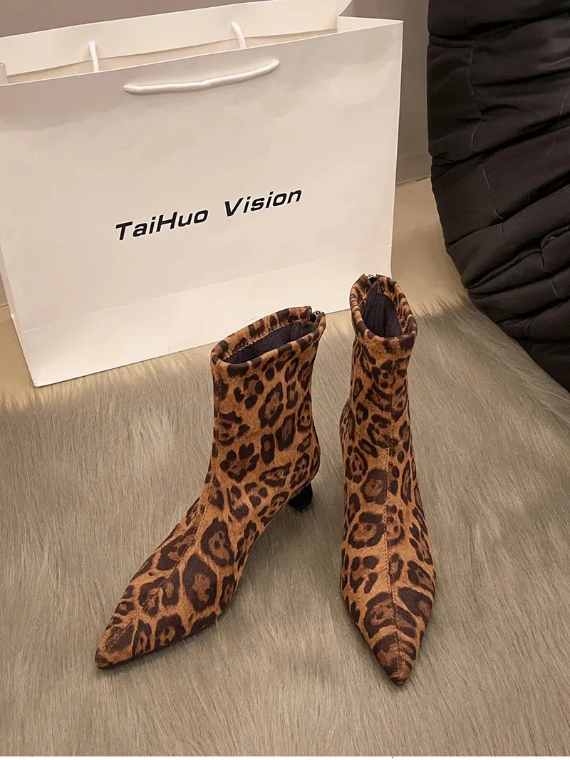 Leopard Print Ankle Boots For Women Fashion Pointed Toe Short Booties_voghion.com