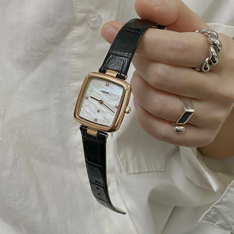 سويسري العلامة التجارية Tuofei Watch Womens Watch Watch شفافة مقاومة للماء