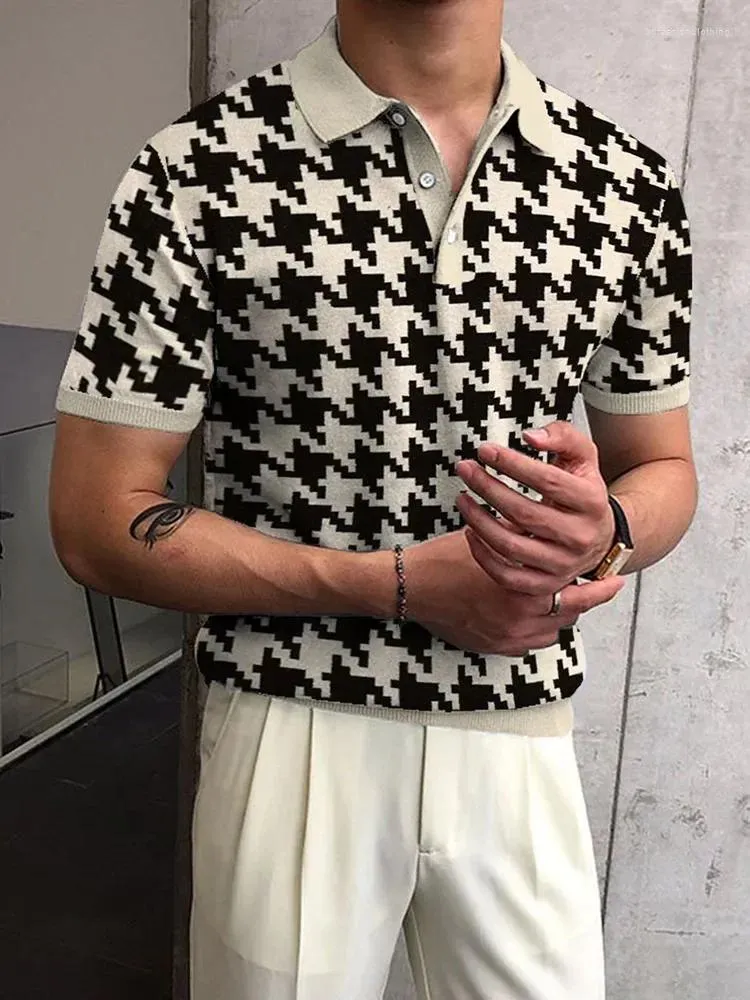 Herrpolos vintage houndstooth print polo skjorta män sommar kort ärm avslappnad pullover toppar mens mode vänd krage knapp